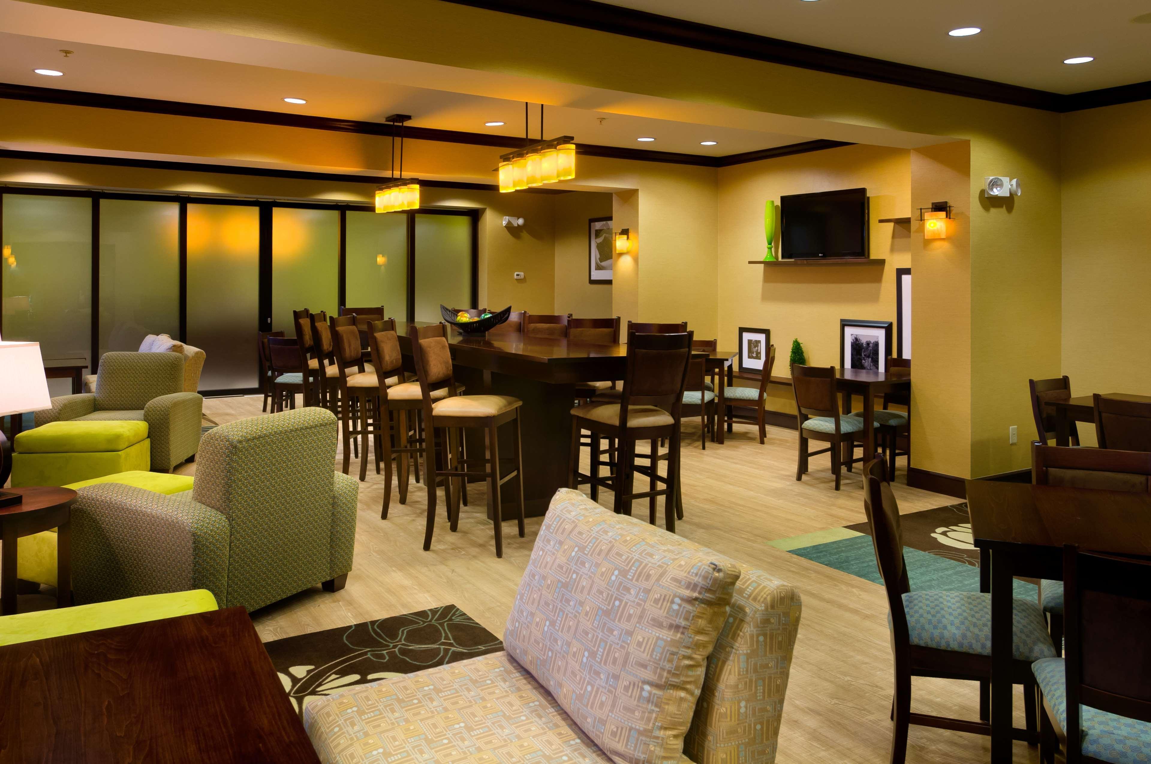 Hampton Inn Stow Exterior photo