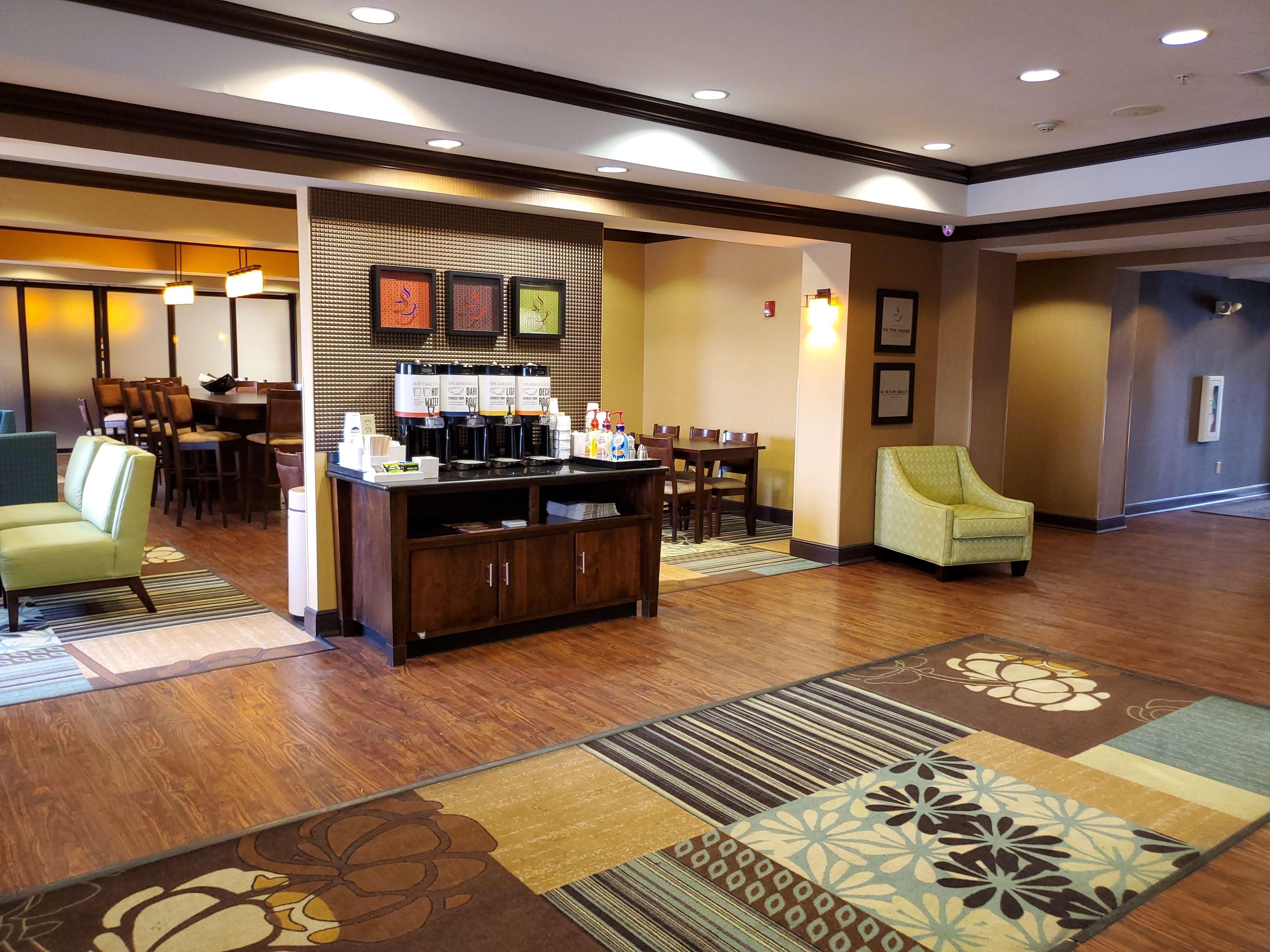 Hampton Inn Stow Exterior photo