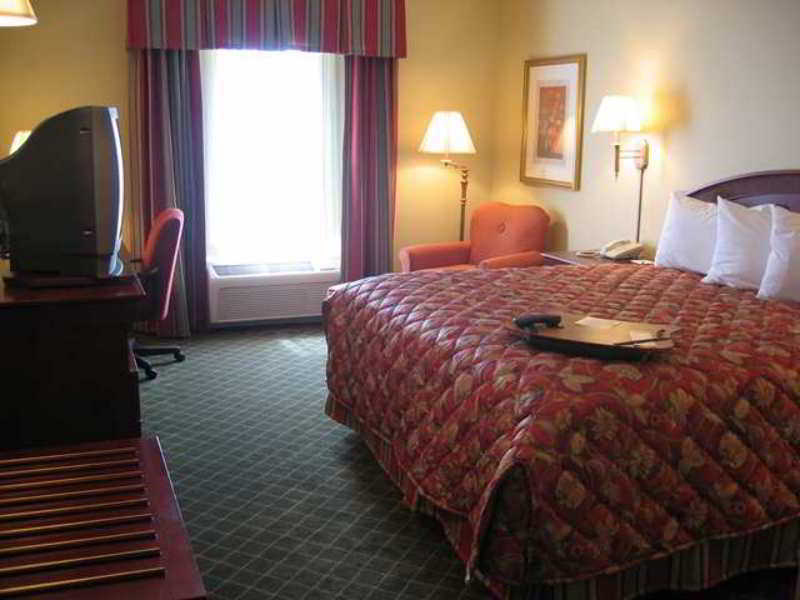 Hampton Inn Stow Room photo